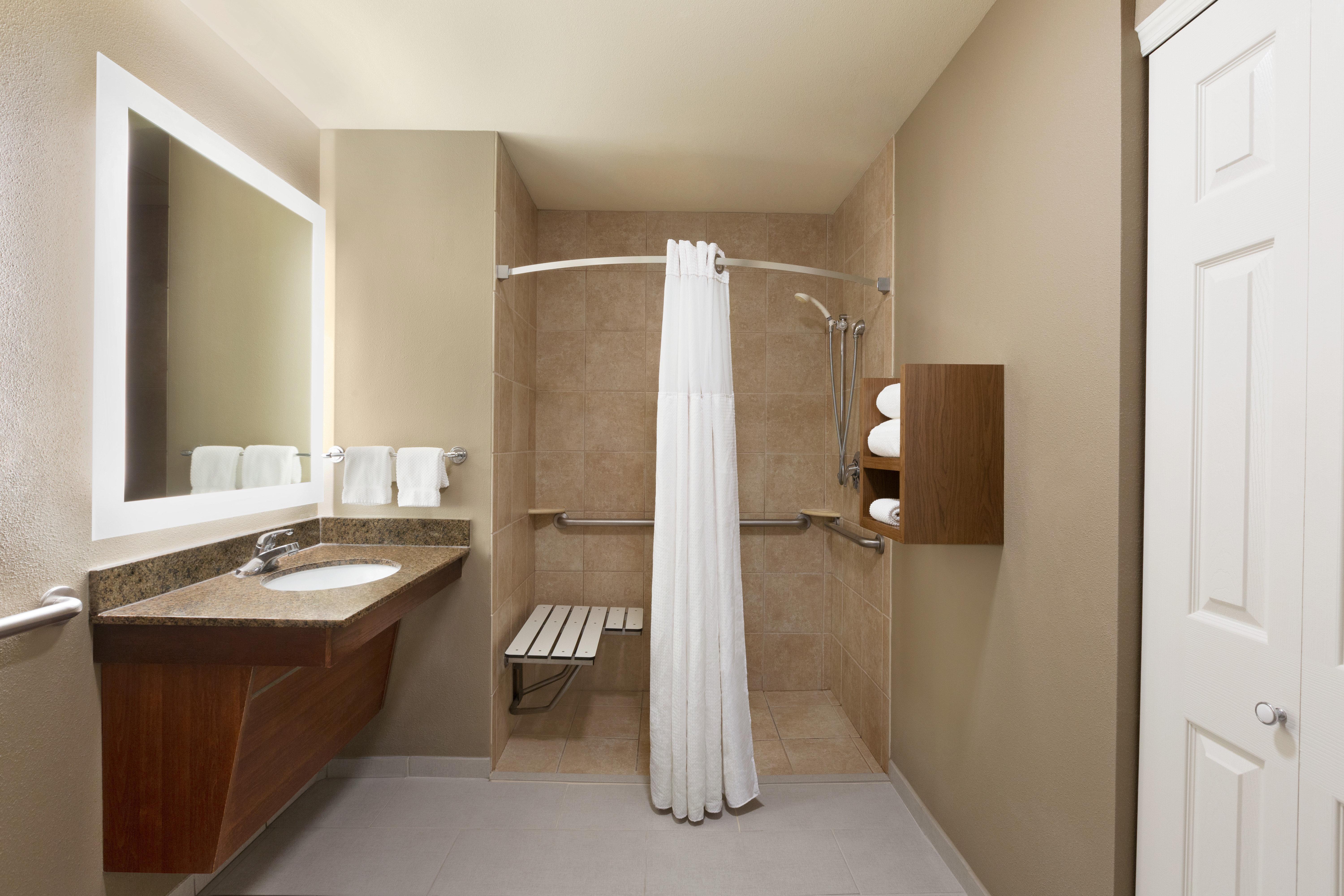 Staybridge East- Brandon By Ihg Hotel