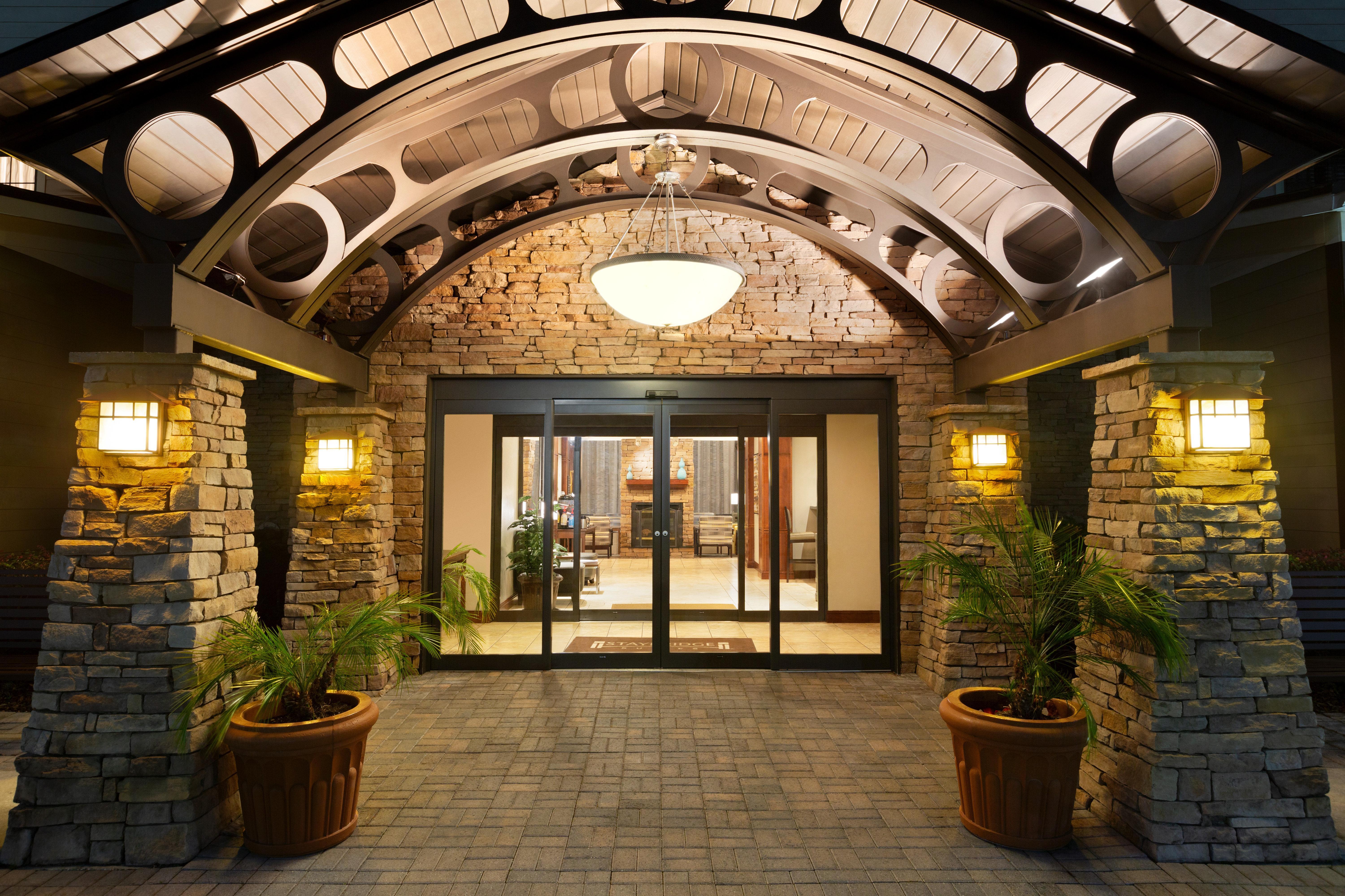 Staybridge East- Brandon By Ihg 3* Mango