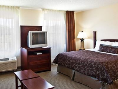Staybridge East- Brandon By Ihg Hotel Mango