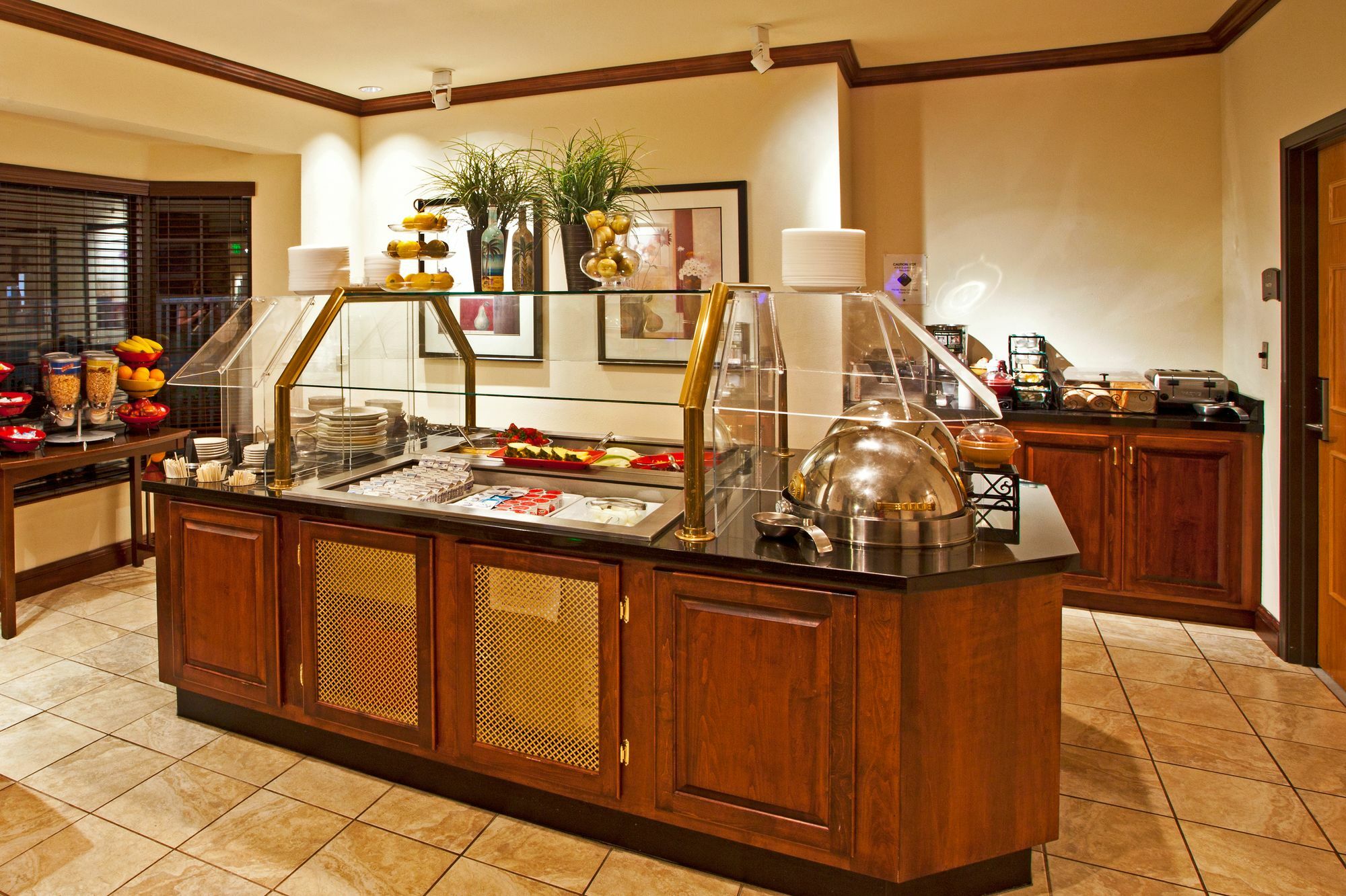 Staybridge East- Brandon By Ihg 3*