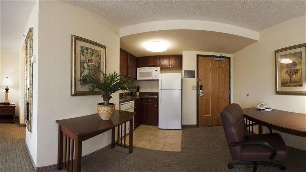 Staybridge East- Brandon By Ihg 3*