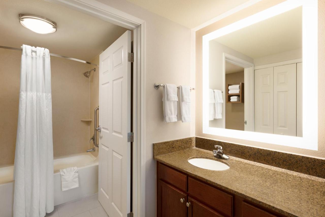 Staybridge East- Brandon By Ihg Hotel 3*